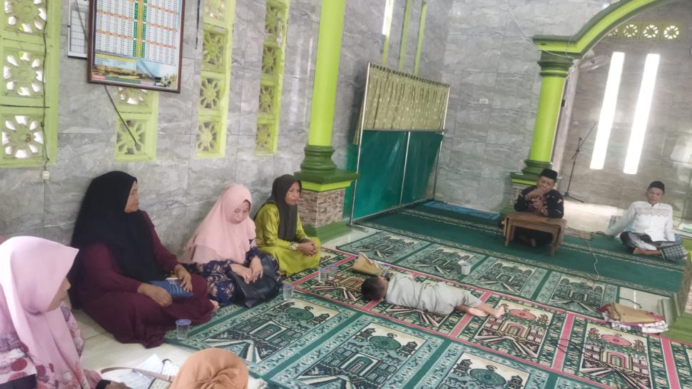 PAIF KUA Batanghari Nuban Rutin Gelar Bimbingan Keagamaan di MT Al Munawaroh