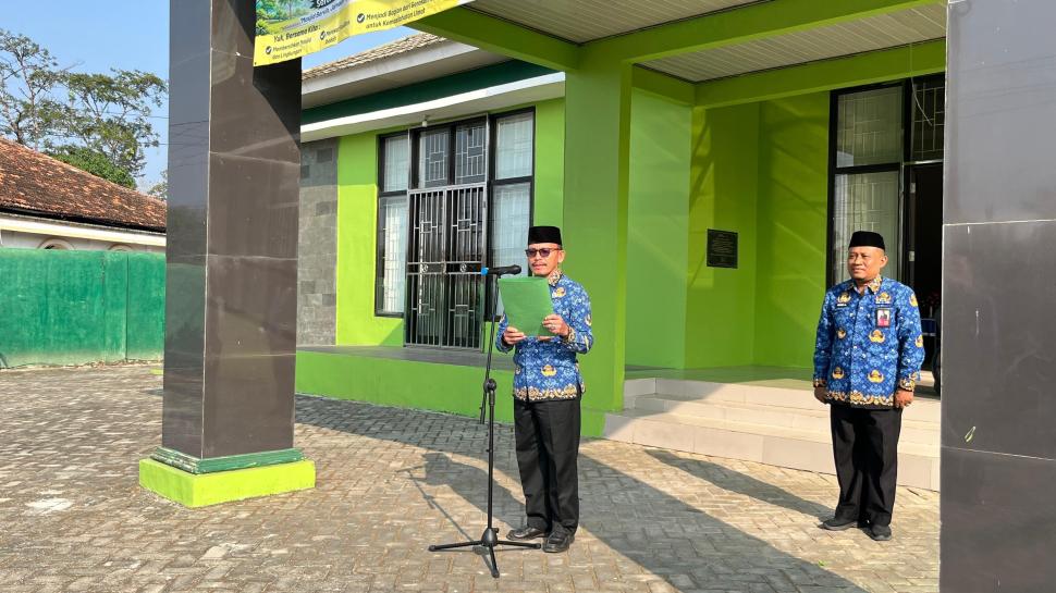 Kepala KUA Metro Kibang Jadi Inspektur Upacara Hari Kesaktian Pancasila