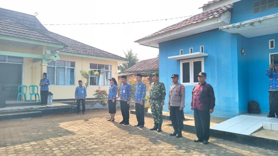 Mengokohkan Nilai Kebangsaan, KUA Sekampung Udik Ikuti Apel Gabungan Hari Kesaktian Pancasila