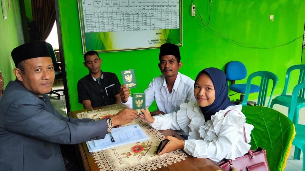 KUA Braja Selebah Gelar Akad Nikah di Aula Kantor