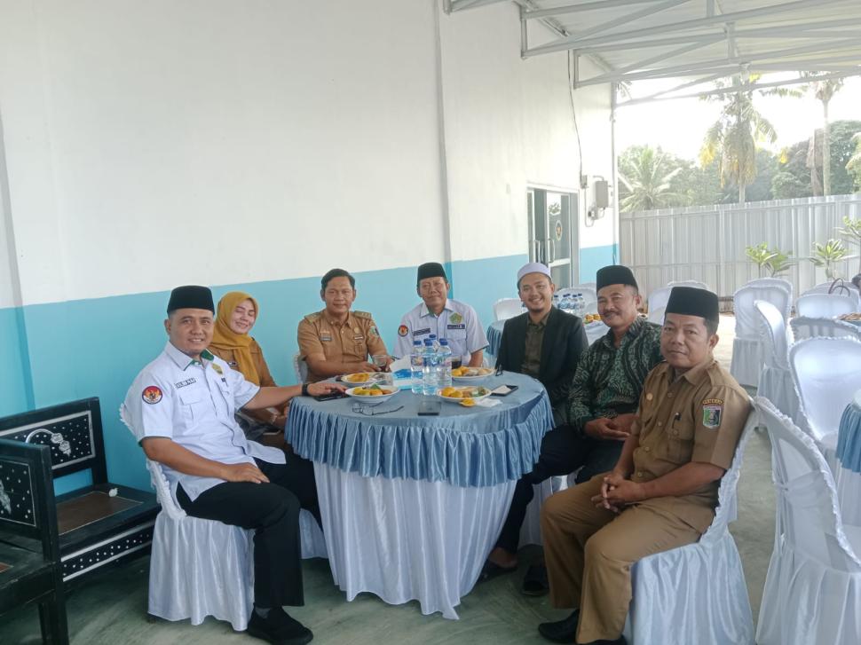 Wujud Sinergi Wujudkan Generasi Sehat, Kepala KUA Labuhan Ratu Hadiri Louncing SPPG Alhidayah Labuhan Ratu