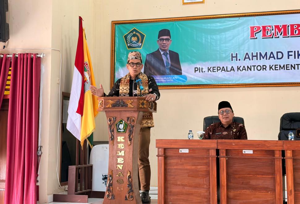 Pembinaan Perdana, Plt. Kepala Kemenag Lampung Timur Ajak ASN Perkuat Sinergi untuk Pelayanan yang Lebih Baik