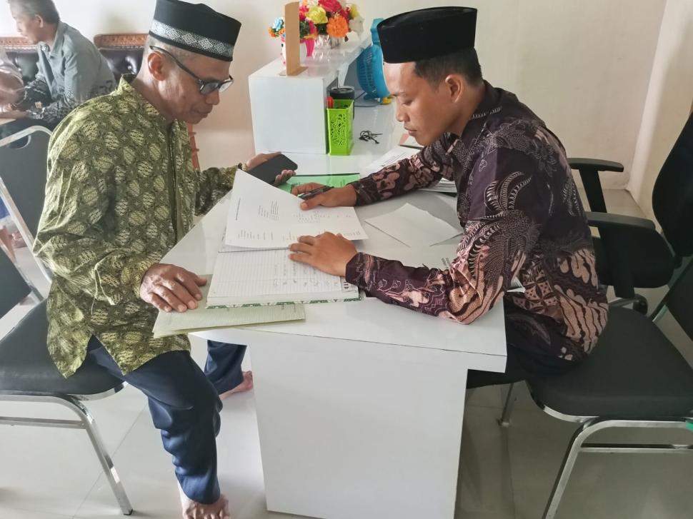 Penyuluh Agama Islam KUA Metro Kibang Dampingi Pengurus Mushalla dalam Pengajuan ID Masjid