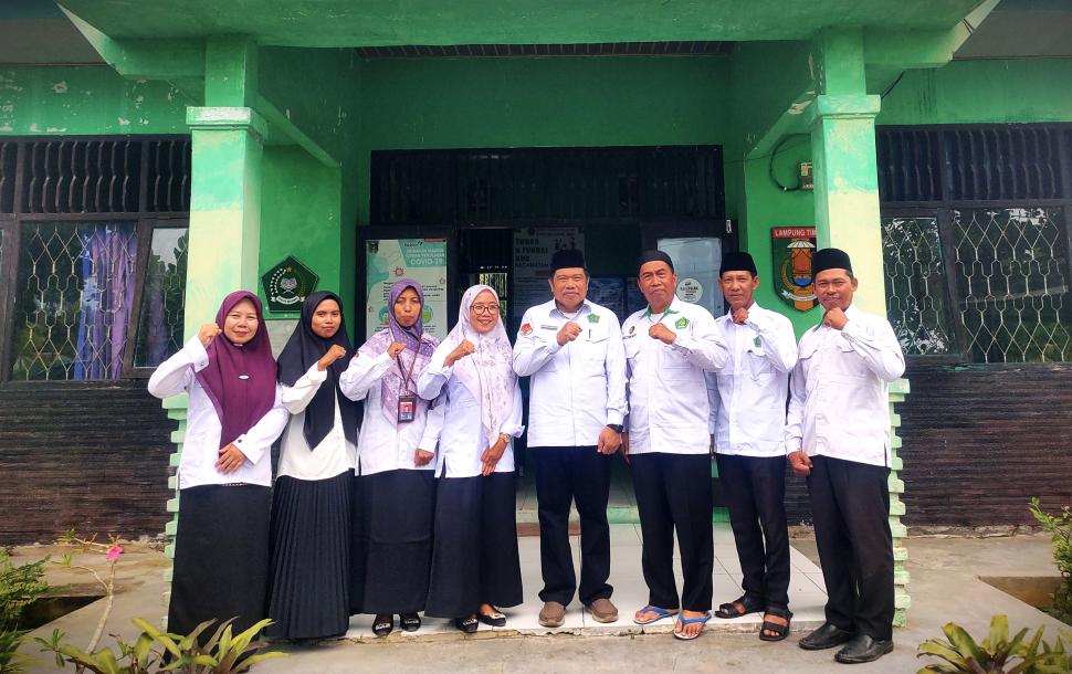 Pembinaan di Pasir Sakti, Kakan Kemenag Lamtim Ingatkan: KUA Harus Hadir dan Berdampak untuk Masyarakat