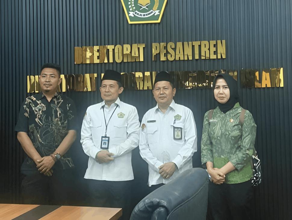 Menuju Kepastian Dukungan bagi Pesantren, Lampung Timur Konsultasikan Rancangan Perda ke Kemenag RI