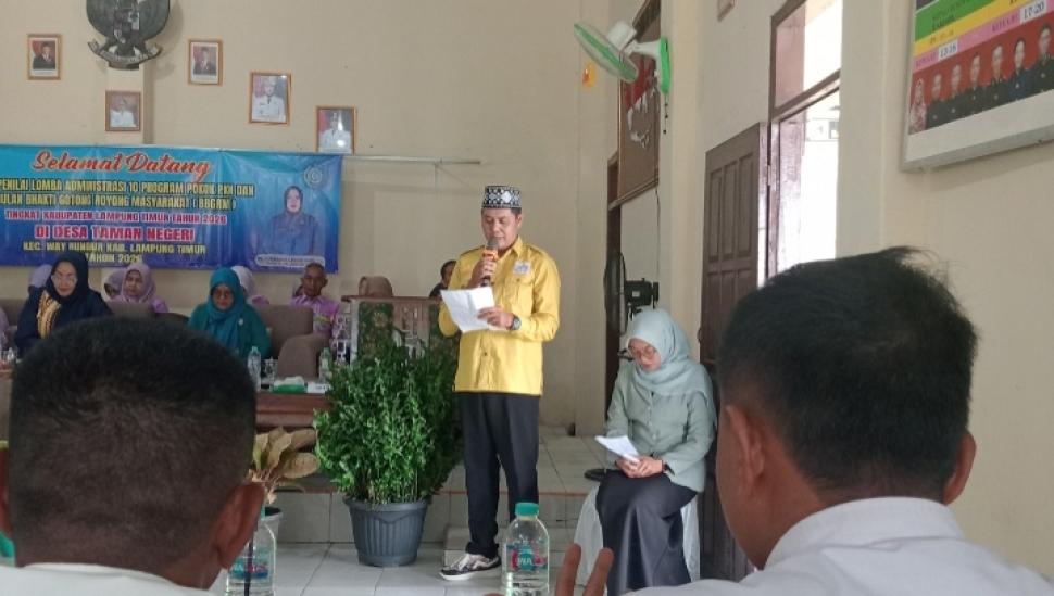 Zaynal Abidin Pimpin Doa Pada Pembukaan Lomba 10 Program Pokok PKK dan BBGRM