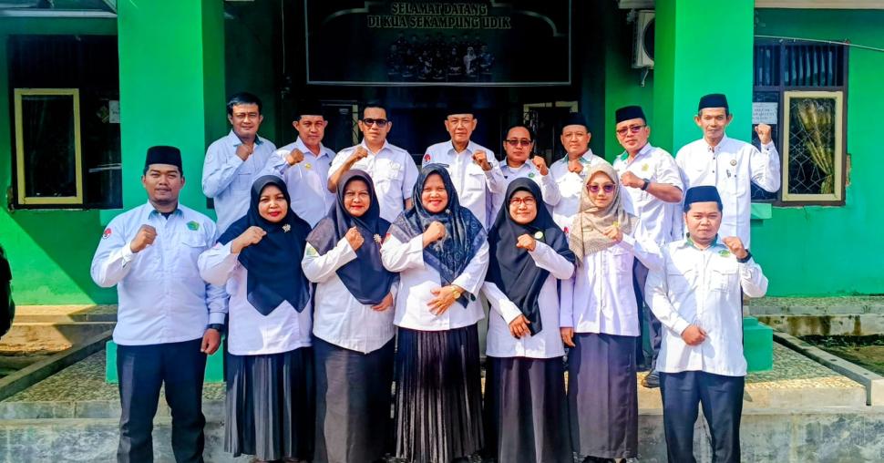 Kabid URAIS Kemenag Lampung Kunjungi KUA Sekampung Udik