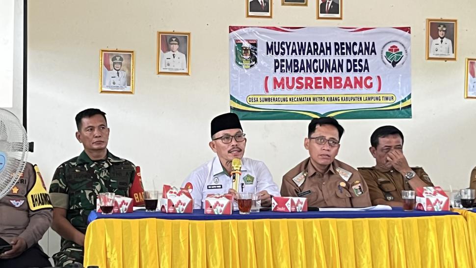 Kepala KUA Metro Kibang Hadiri Musrenbangdes Sumber Agung, Sampaikan Edukasi Keagamaan kepada Masyarakat