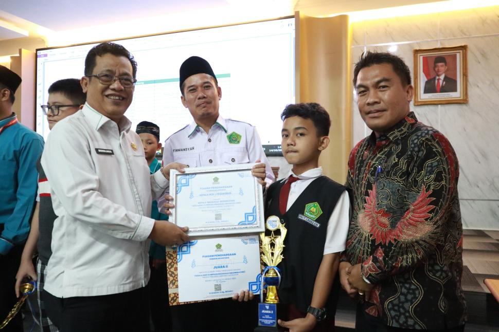 Penghargaan OMI 2025 Dorong Madrasah Lampung Tingkatkan Kualitas dan Daya Saing Pendidikan