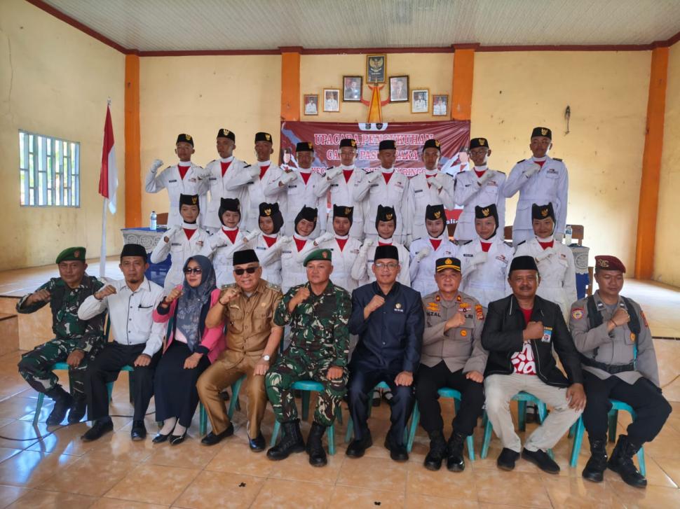 Kepala KUA Labuhan Maringgai Hadiri Pengukuhan Calon Paskibraka Kecamatan Tahun 2026