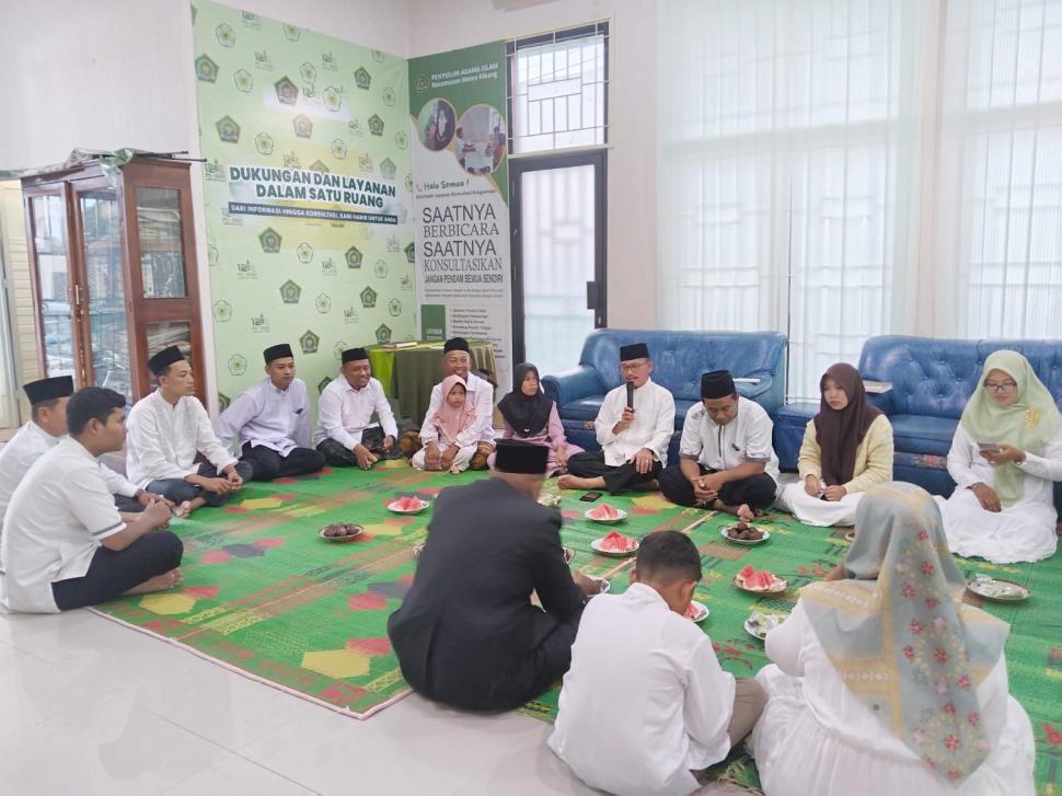 Ramadhan Penuh Ukhuwah, KUA Metro Kibang Gelar Khotmil Qur’an Bersama Keluarga