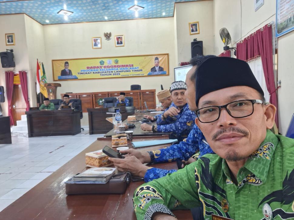 Kepala KUA Metro Kibang Hadiri Rapat Koordinasi Program Gerakan Keluarga Maslahat