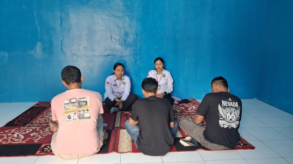 Penyuluh Agama Hindu Hadir Berikan Bimbingan Keagamaan bagi Warga Binaan Rutan Kelas IIB Sukadana