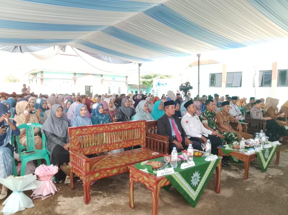 Pegawai KUA Way Bungur Hadiri Perpisahan Siswa Kelas IX MTs Muhammadiyah Tanjung Qencono