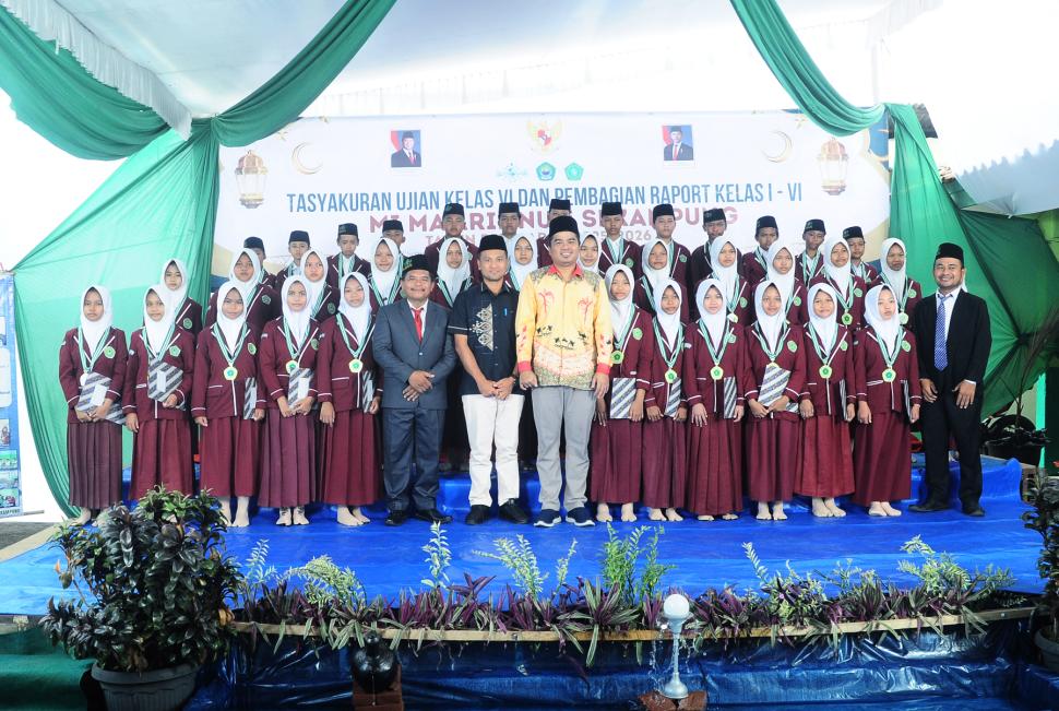 Pelepasan Siswa dan Wisuda Tahfidz, MI Ma’arif NU 5 Sekampung Rayakan Prestasi dan Cinta Al-Qur’an