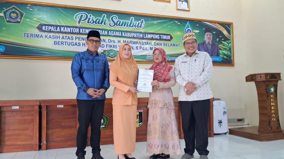 DWP Kemenag Lampung Timur Tandai Estafet Kepemimpinan melalui Serah Terima Jabatan Ketua