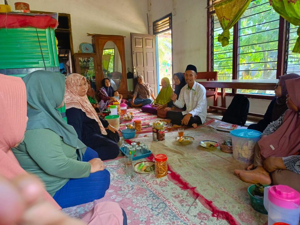 Penyuluh Agama Islam KUA Braja Selebah Jaenuri 