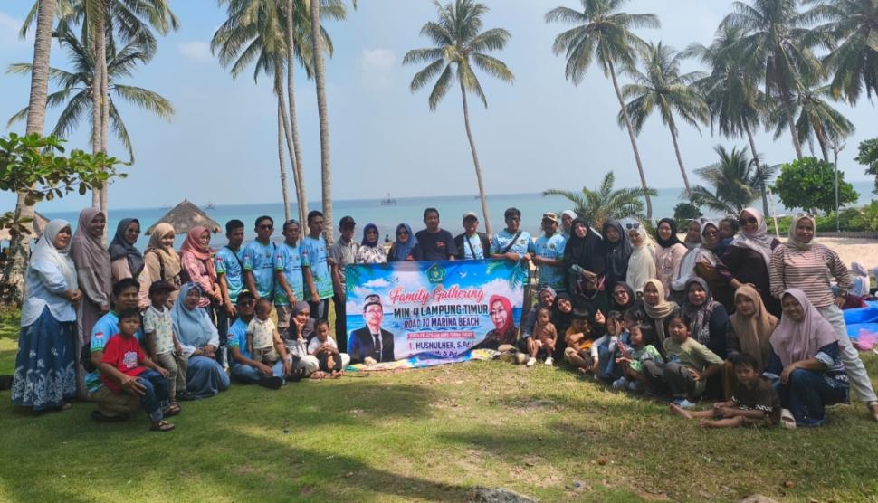 MIN 4 Lampung Timur Gelar Family Gathering dan Pelepasan Purnabakti di Pantai Marina