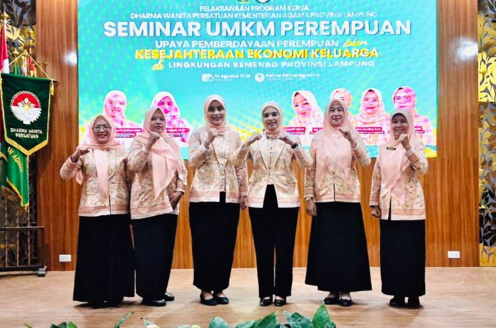Perempuan Berdaya, Keluarga Sejahtera: DWP Kemenag Lampung Timur Ikuti Forum Pemberdayaan di Metro