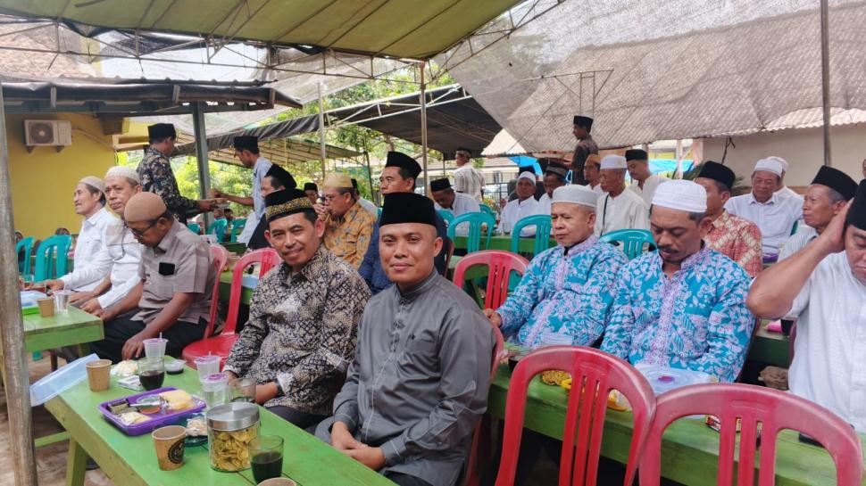Kepala KUA Melinting Hadiri Pengajian Triwulan Jamaah Haji di Sumberhadi