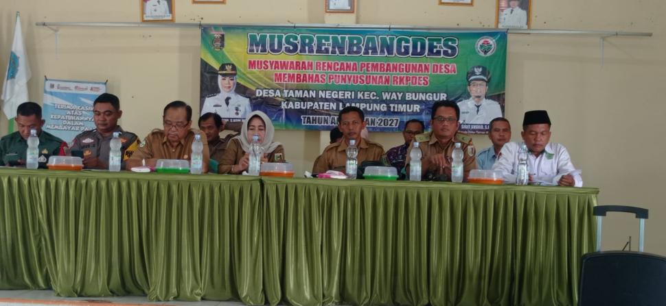 Hadiri Musrenbangdes Taman Negeri, Penghulu KUA Way Bungur Sosialisasikan Program Unggulan KUA