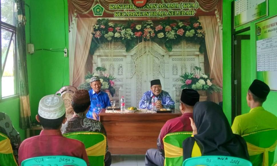Kakan Kemenag Lampung Timur Perkuat Komitmen ASN Melalui Pembinaan di Braja Selebah