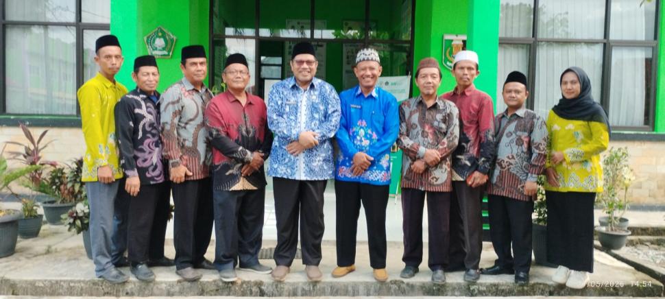 KUA Braja Selebah Terima Pembinaan ASN dari Kakankemenag