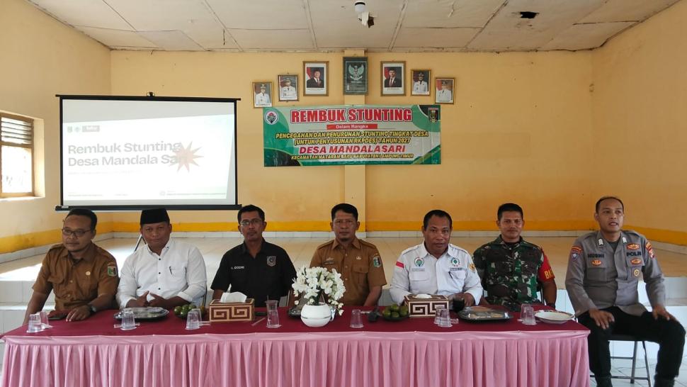 Diwakili Penyuluh Agama Islam, KUA Mataram Baru Hadiri Rembug Stunting Desa Mandalasari