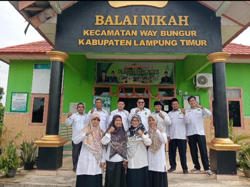 Kunjungi KUA Way Bungur, Kepala Kantor Kemenag Lamtim Fokus Pada Sinergi dan Harmoni Kerja
