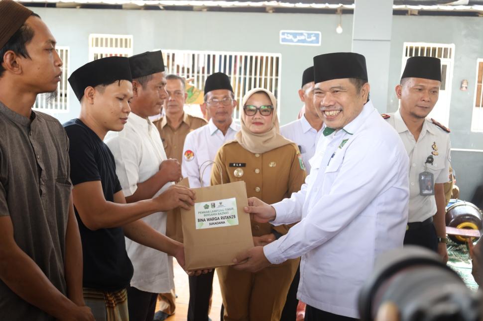 Pesantren Muharam dan Lebaran Yatim di Sukadana Perkuat Pembinaan Keagamaan dan Kepedulian Sosial