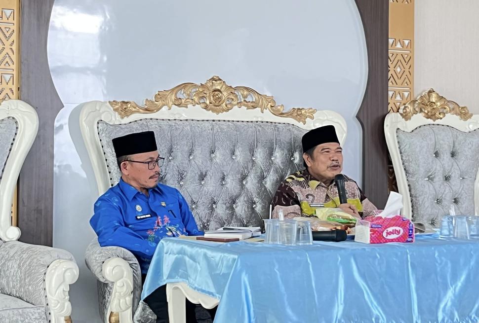 Perkuat Etos Kerja ASN, Kakan Kemenag Lampung Timur Bina KUA Metro Kibang