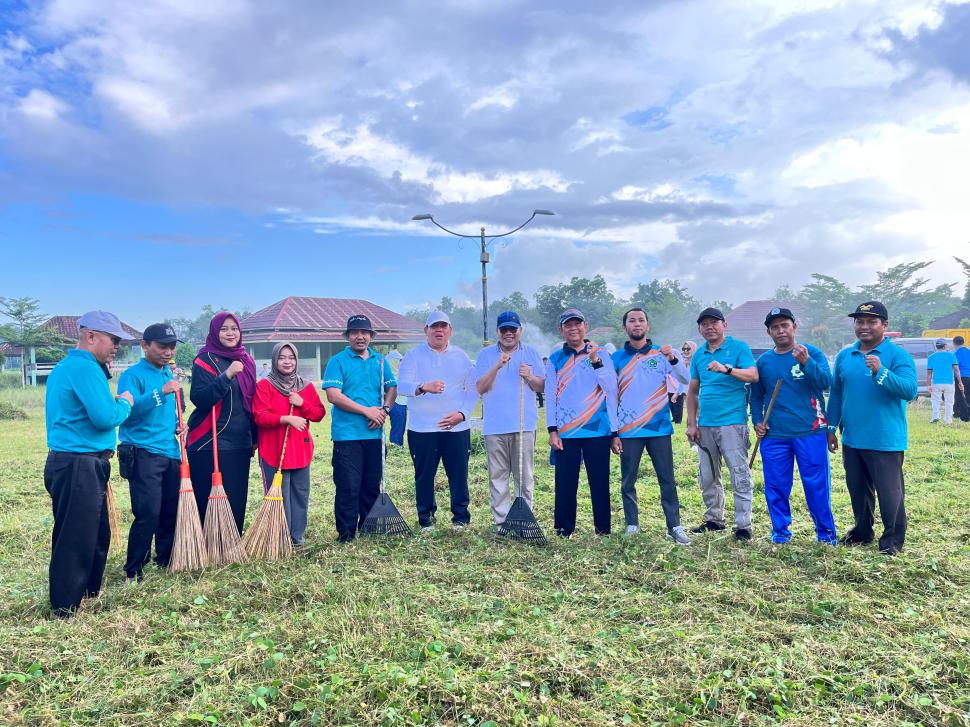 KUA Labuhan Ratu Ambil Peran Aktif dalam Kurve Kebersihan HUT Lampung Timur ke 27
