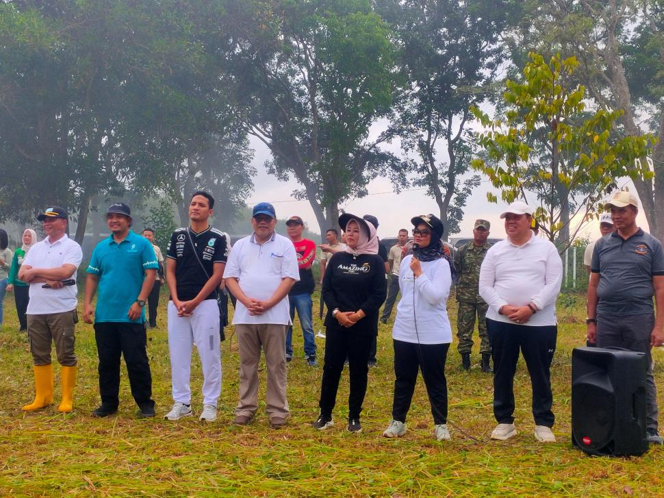 Kolaborasi Bersih Negeri, Kemenag Lampung Timur Dukung Gerakan Indonesia ASRI