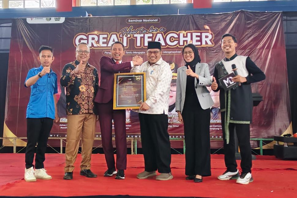 Pengajar Belum Tentu Mengajar, Tapi Mampu Menginspirasi