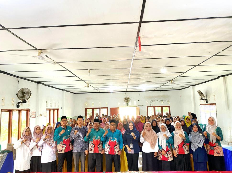 “Sentuh Hati Lansia, KUA Metro Kibang Hadirkan Pembinaan Spiritual Penuh Makna”