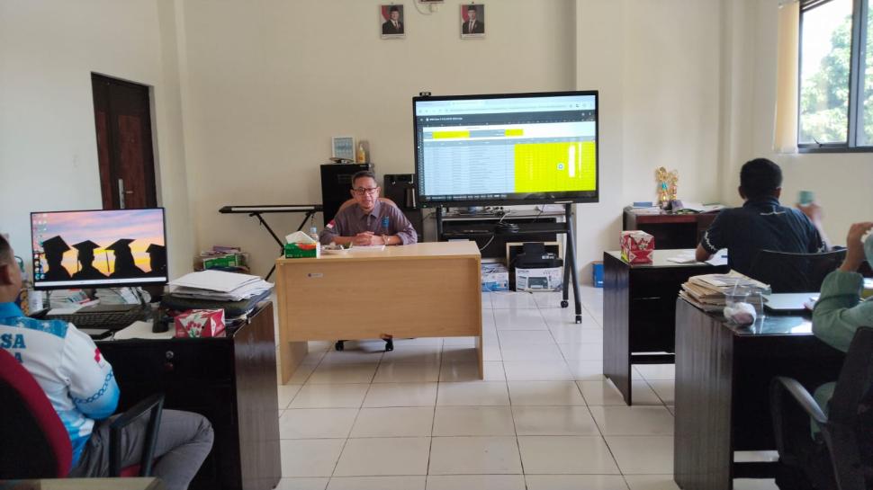 Kepala MAN IC Lampung Timur Pimpin Rapat Kelulusan Siswa Kelas XII TP. 2025/2026