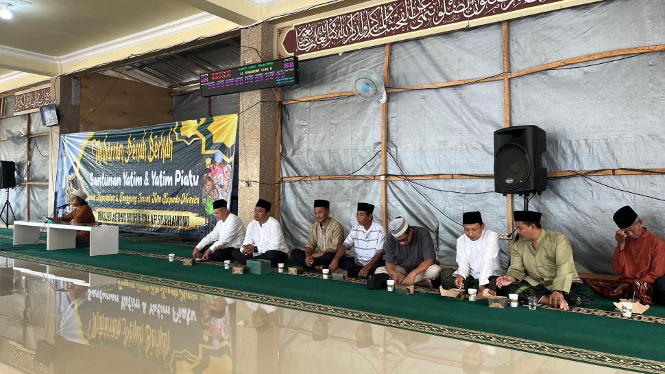 Muslianto Wakili Kepala KUA Hadiri Santunan Anak Yatim di Masjid Nurul Falah