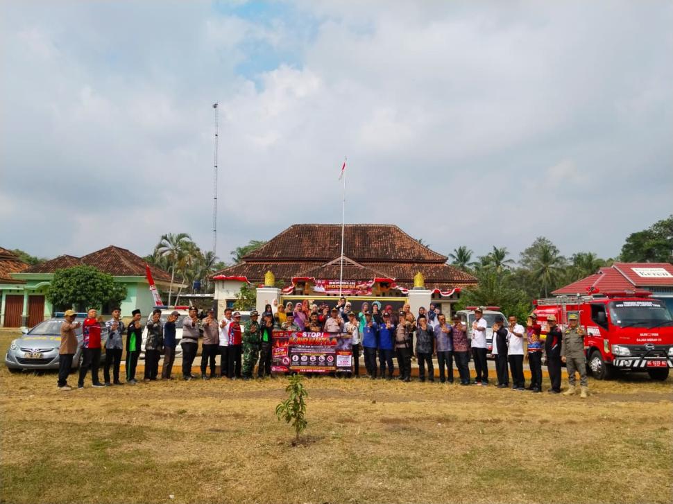 SINERGI LINTAS SEKTOR ! KEPALA KUA MELINTING TURUT HADIRI APEL SIAGA KARHUTLA TINGKAT KECAMATAN