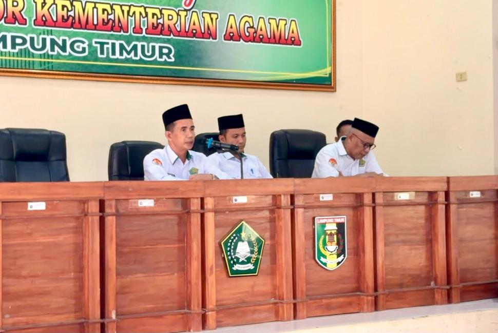 Disiplin dan Integritas Jadi Pesan Apel Pagi ASN Kemenag Lampung Timur