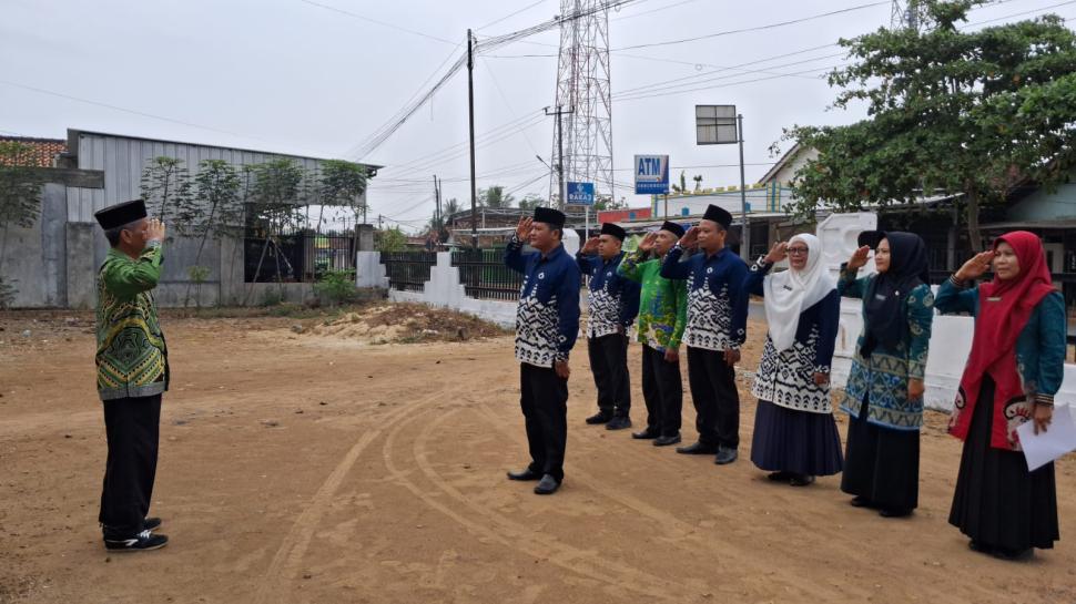 ASN KUA Kecamatan Bumi Agung Gelar Upacara Peringatan Hari Sumpah Pemuda