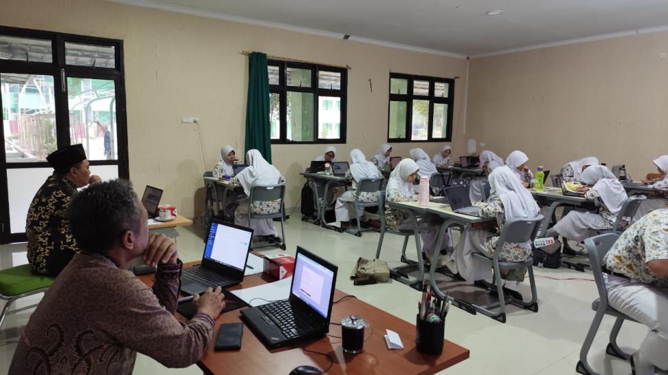MAN IC Lampung Timur Ikuti TKA Gelombang 1, 82 Murid Kelas XII Teguhkan Semangat Berprestasi dan Integritas