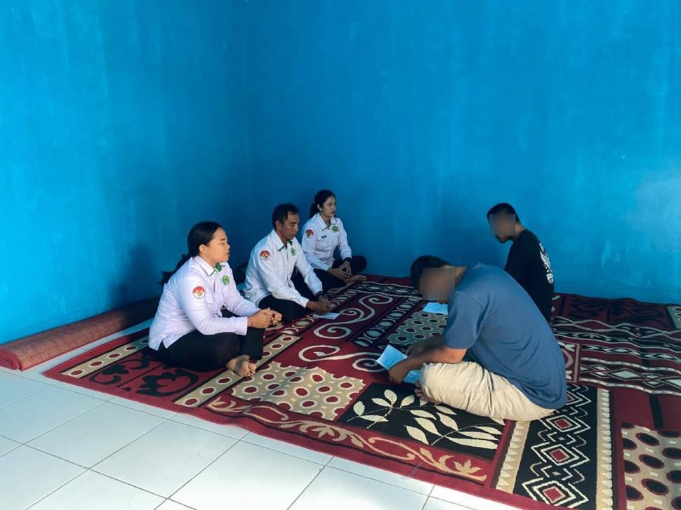 Terharu Kembali Lantunkan Tri Sandhya Setelah 9 Tahun,  Penyuluh Hindu Hadirkan Pembinaan Spiritual bagi  Warga Binaan Rutan Sukadana