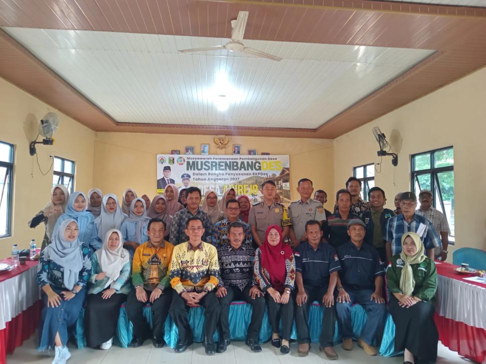 Penyuluh Agama Islam KUA Pekalongan Dorong Penguatan Wakaf, Keluarga Sakinah, dan Ekoteologi dalam Musrenbang Desa Adirejo