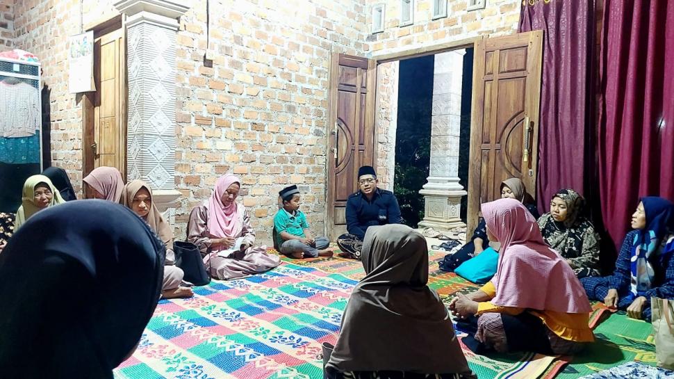 Penyuluh KUA Metro Kibang Sosialisasikan Ijop dan Penguatan Silaturahmi di Majelis Taklim